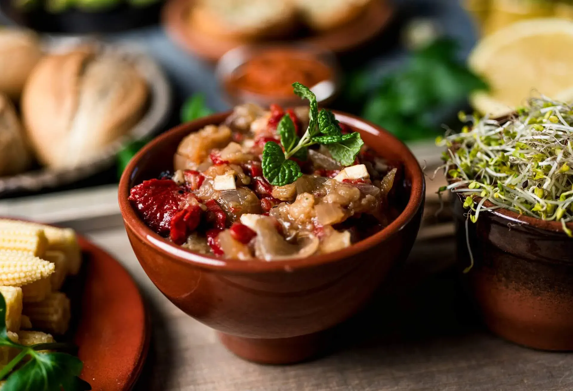 theme_food_spanish_catalunyan_escalivada_gettyimages-1297374743_universal_within-usage-period_82311
