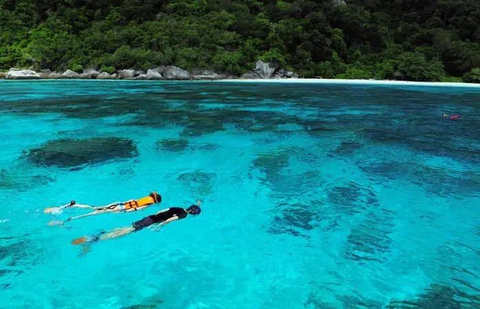 dest_thailand_similan_islands-shutterstock-premier_188678153_universal_within-usage-period_31457.jpg