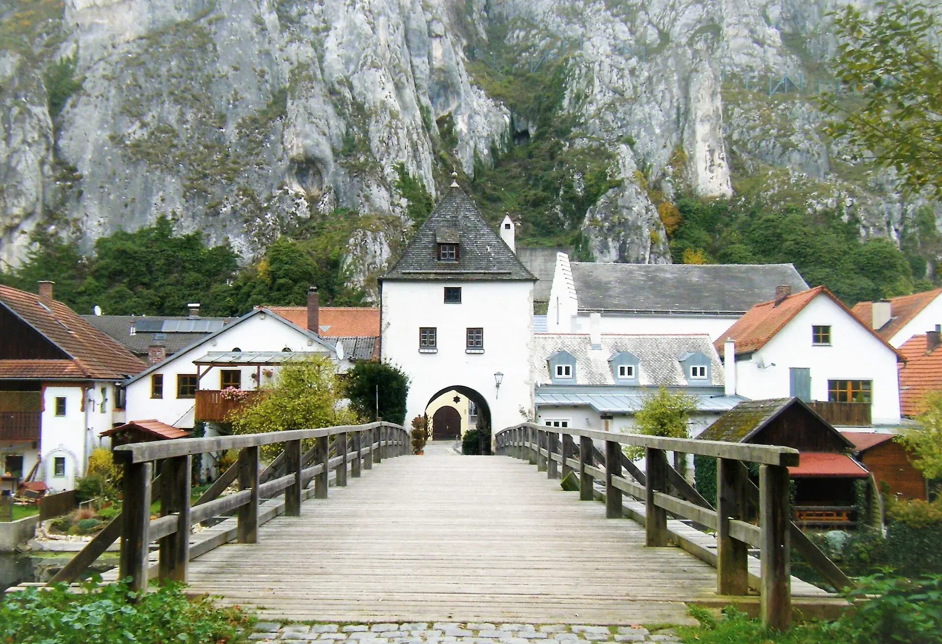 DEST_GERMANY_BAVARIA_Altmühlta_ESSING_GettyImages-1285905481