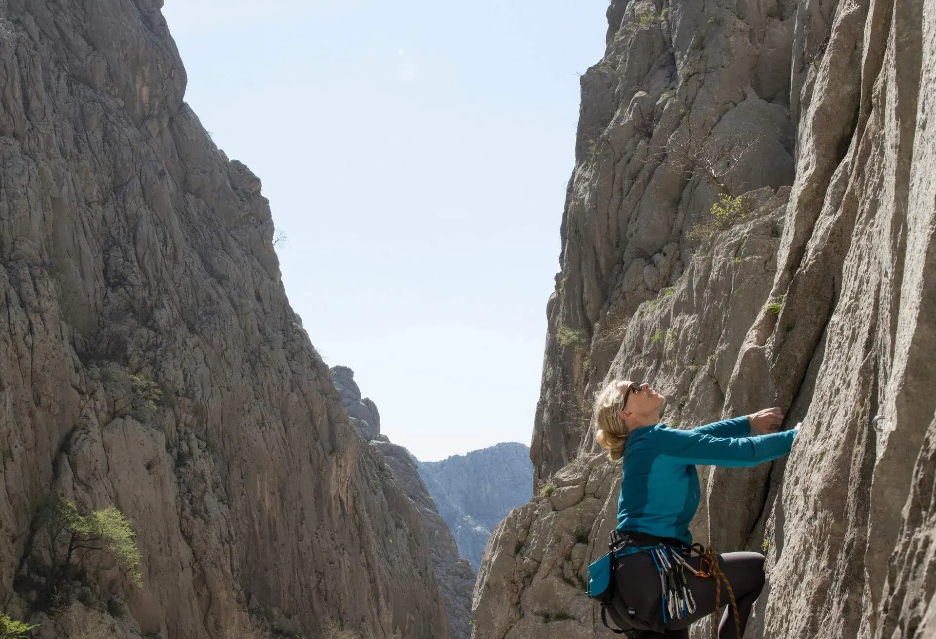 DEST_CROATIA_PAKLENICA-PARK_THEME_PEOPLE_CLIMBER_VELEBIT-MOUNTAIN_GettyImages-555778331