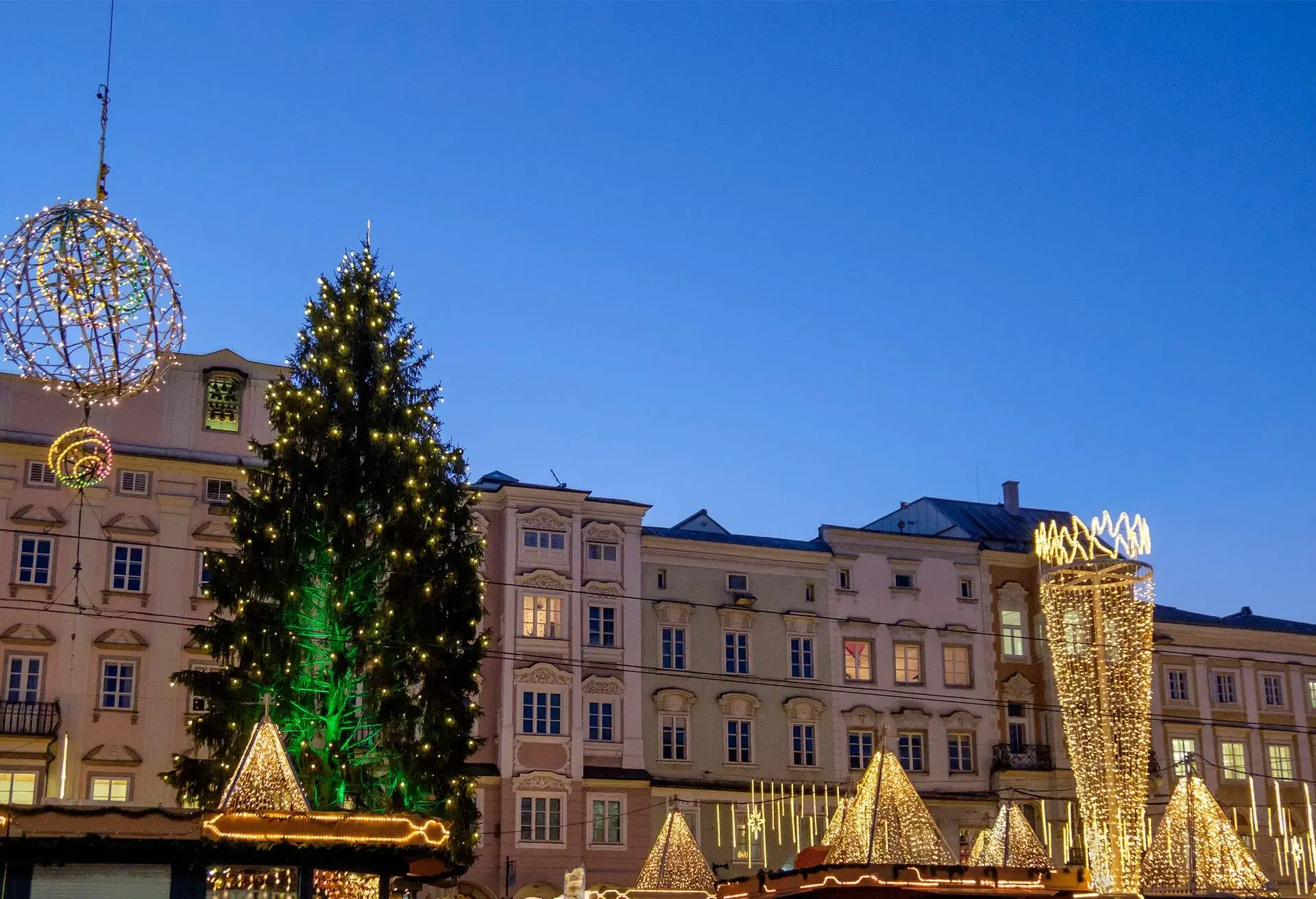 Linz at Christmas, Hauptplatz - Austria