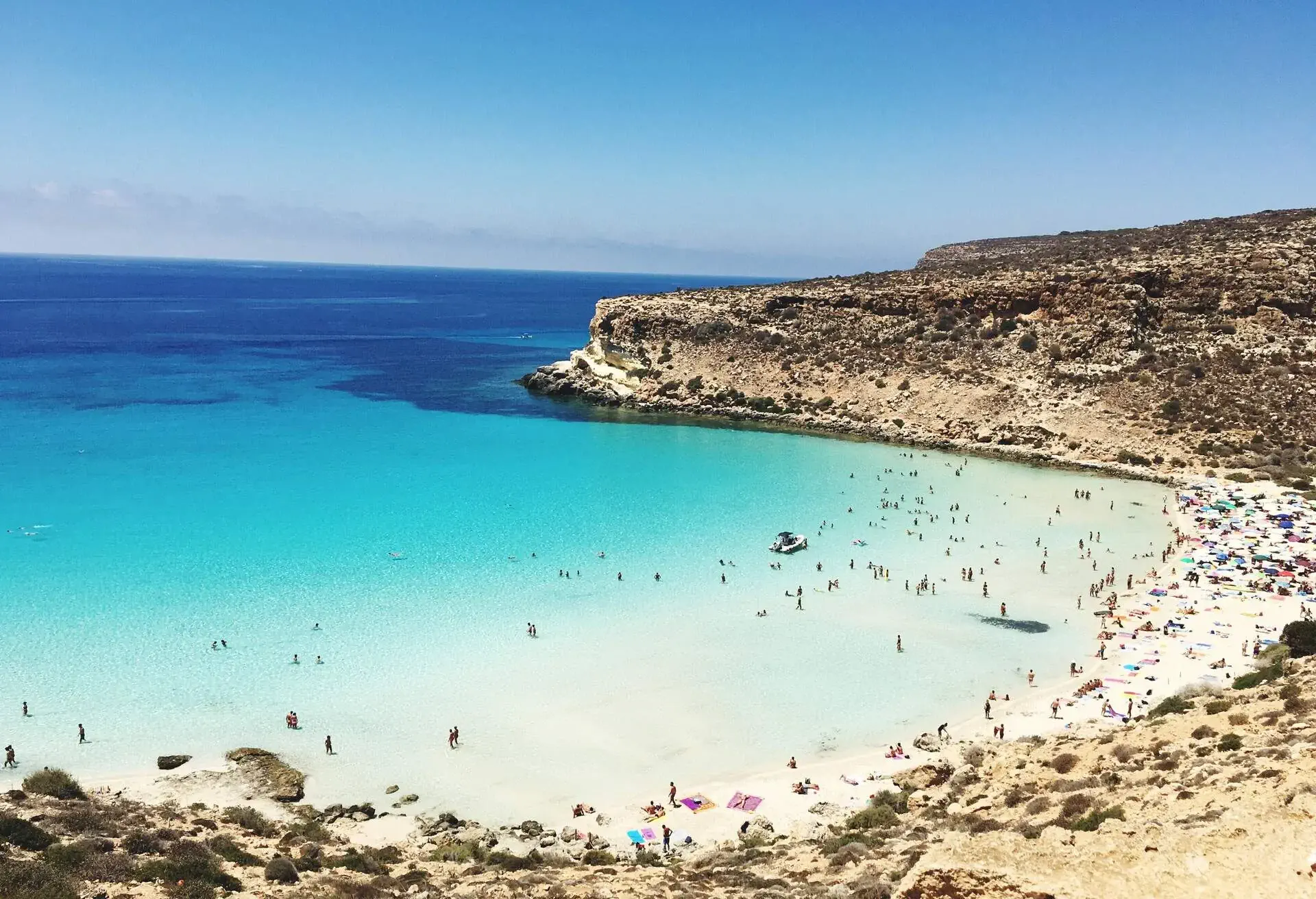 dest_italy_sicily_lampedusa_rabbits_island_isola_conigli_gettyimages-1321084411_universal_within-usage-period_82578
