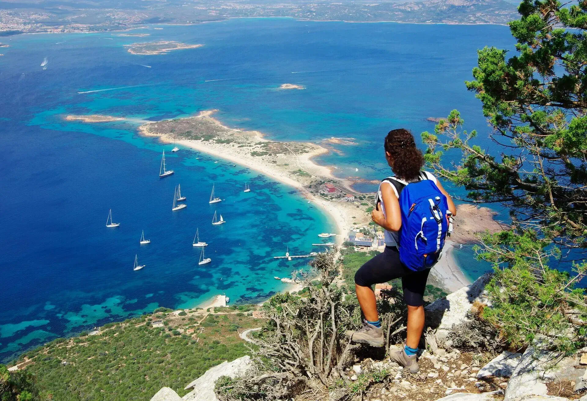 dest_italy_sardinia_tavolara_punta-cannone_shutterstock-portfolio_679830775_checkfelix_within-usage-period_60352
