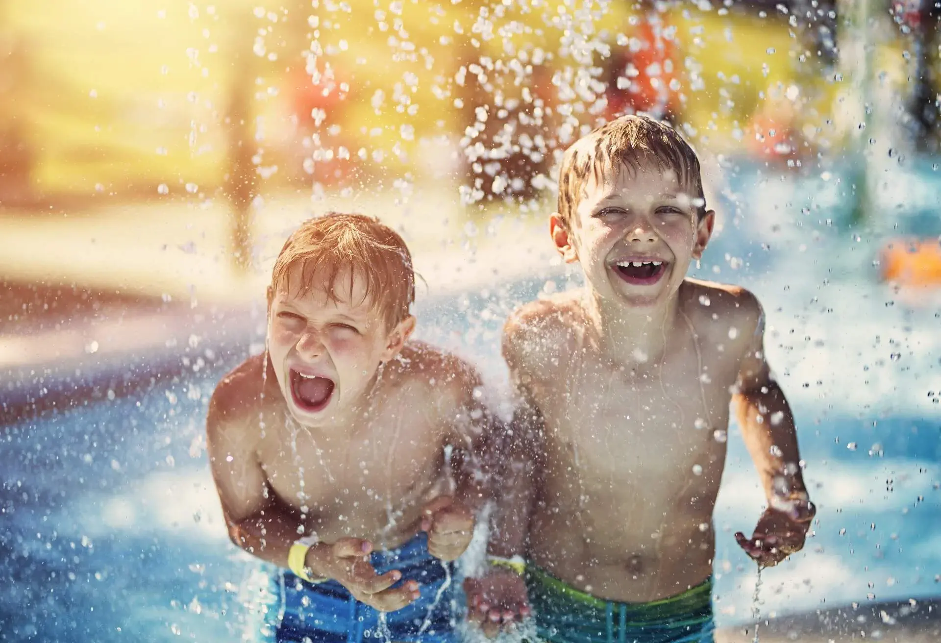 dest_italy_waterpark_lido_de_jesolo_gettyimages-820298562_universal_within-usage-period_81944