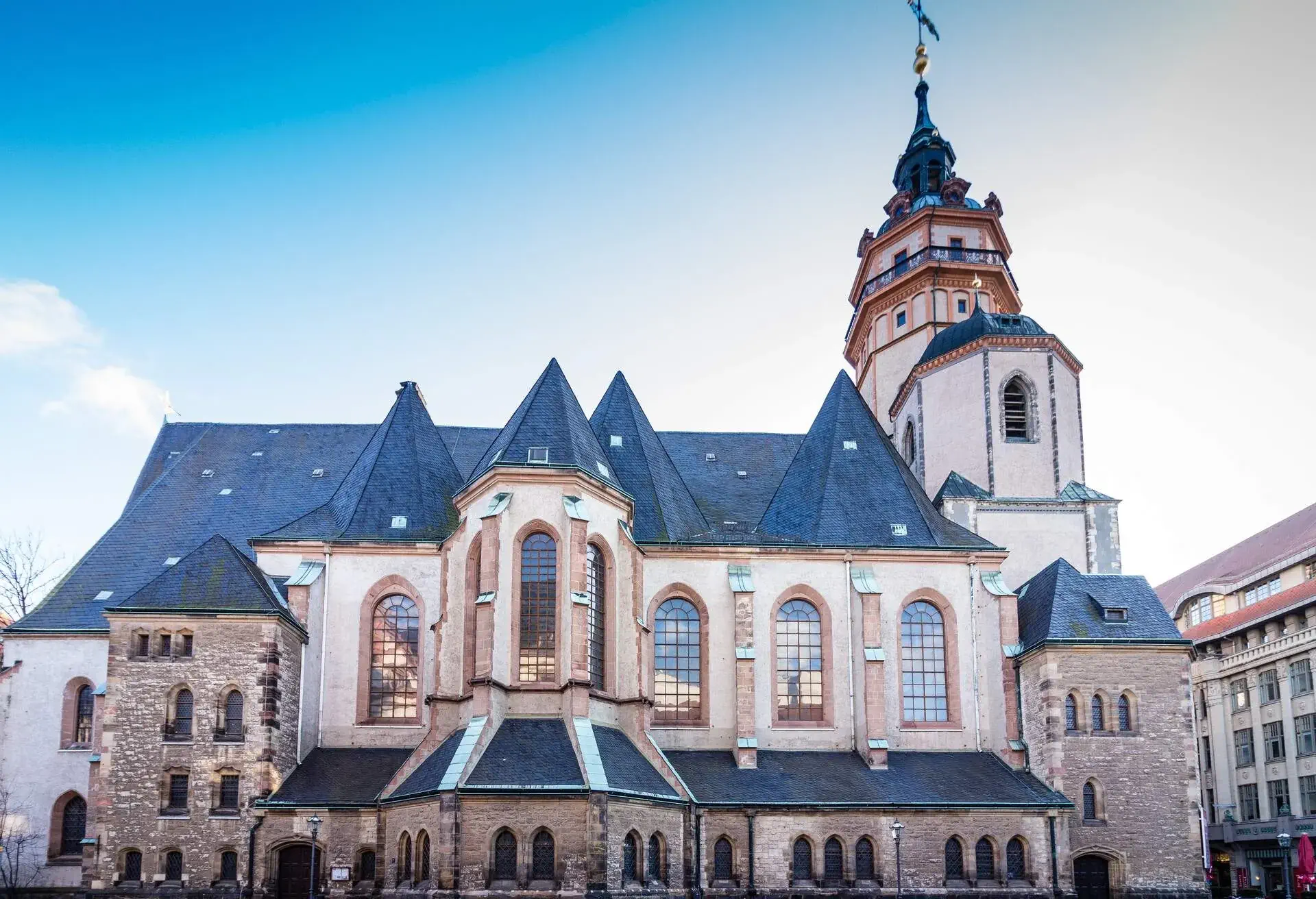 dest_germany_leipzig_nikolaikirche_gettyimages-966539848_universal_within-usage-period_82914