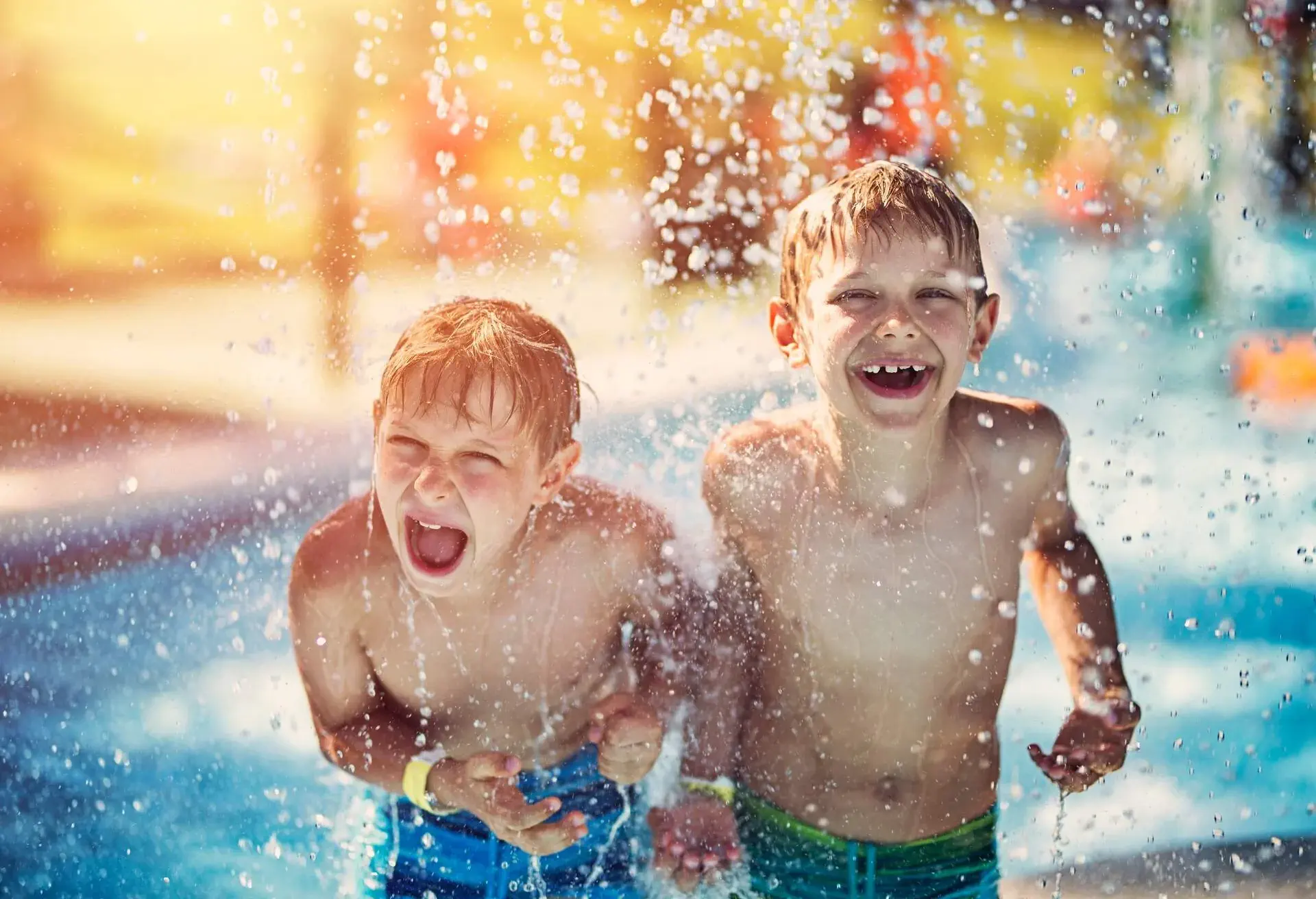DEST_ITALY_WATERPARK_Lido_de_jesolo_GettyImages-820298562