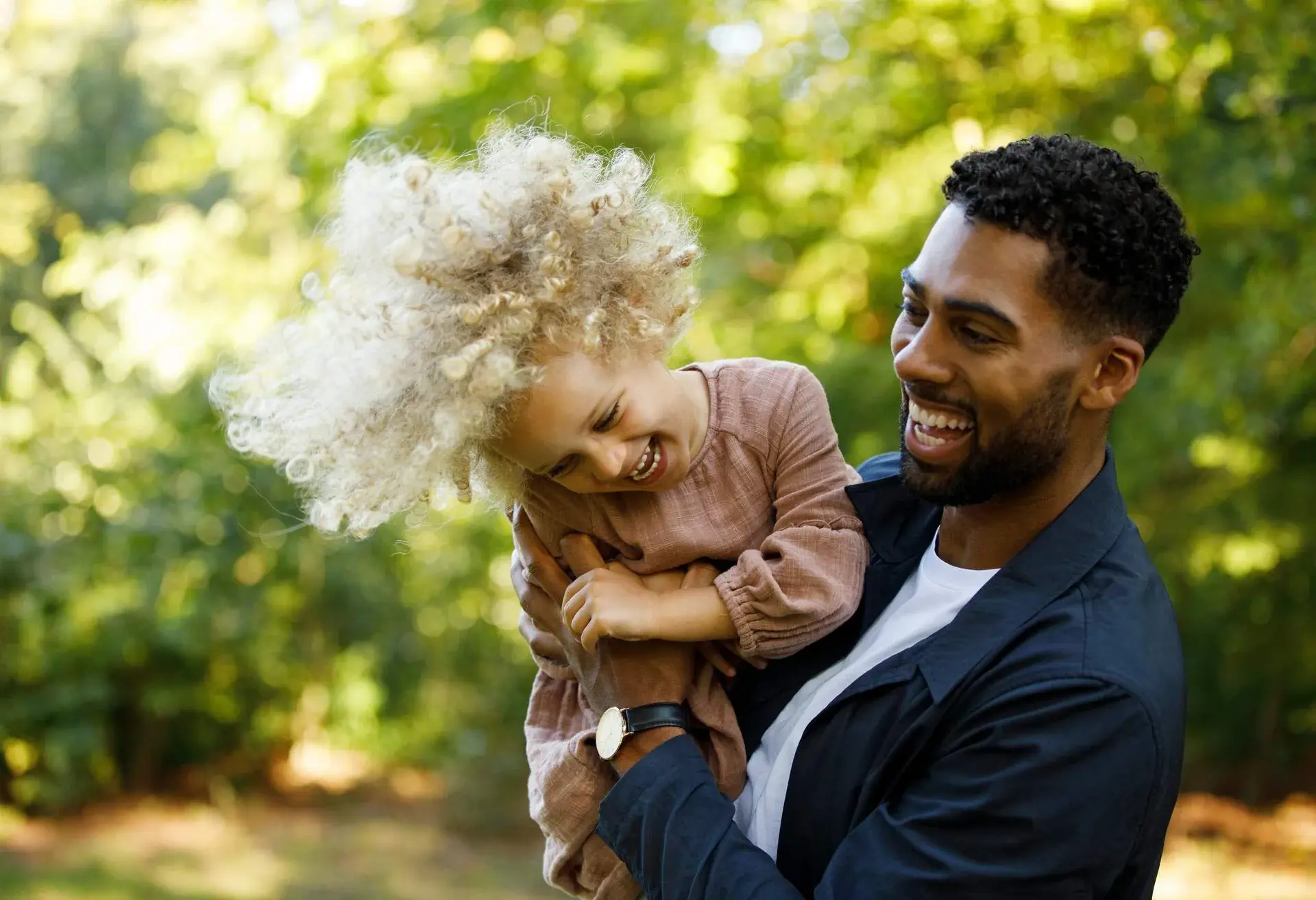 THEME_PEOPLE_FAMILY_MAN_KID_GIRL_PARK_FOREST_NATURE