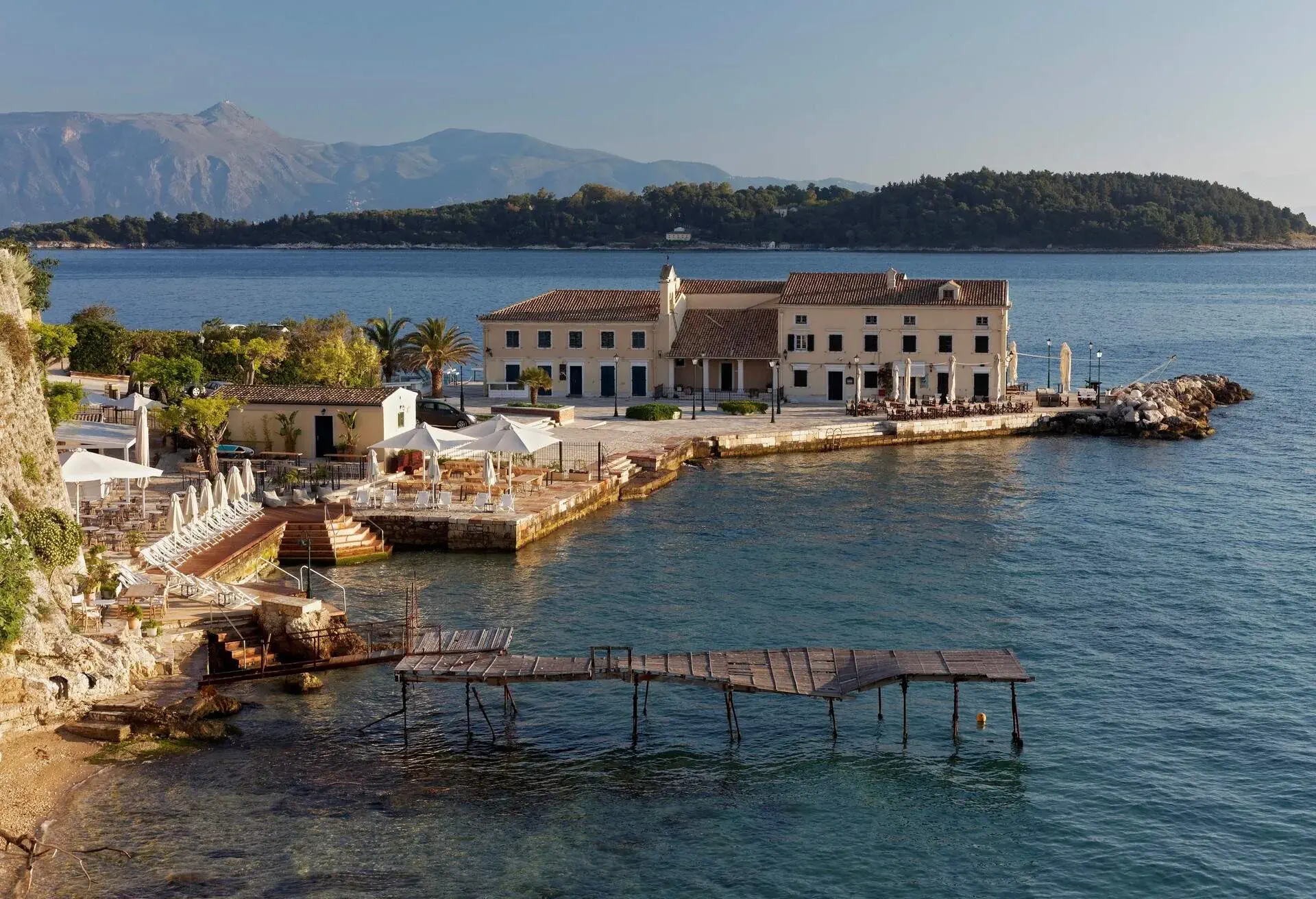 DEST_GREECE_CORFU_VIDO-ISLAND_FALIRAKI-BEACH_GettyImages-1161421407