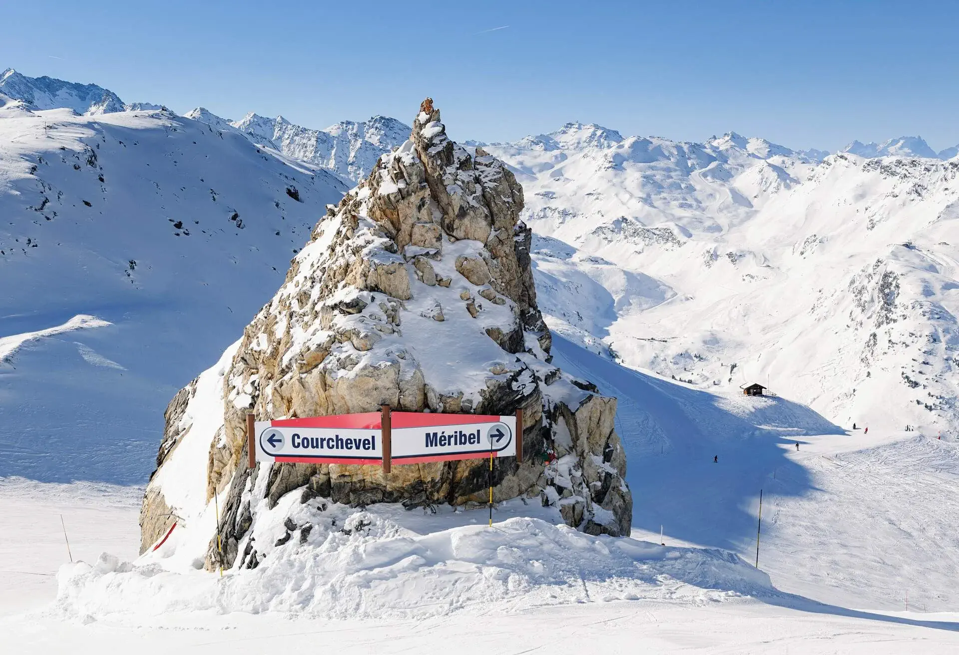 DEST_FRANCE_TROIS VALLEES_FRENCH ALPS_COURCHEVAL AND MERIBEL_THEME_SKI_GettyImages-155433207