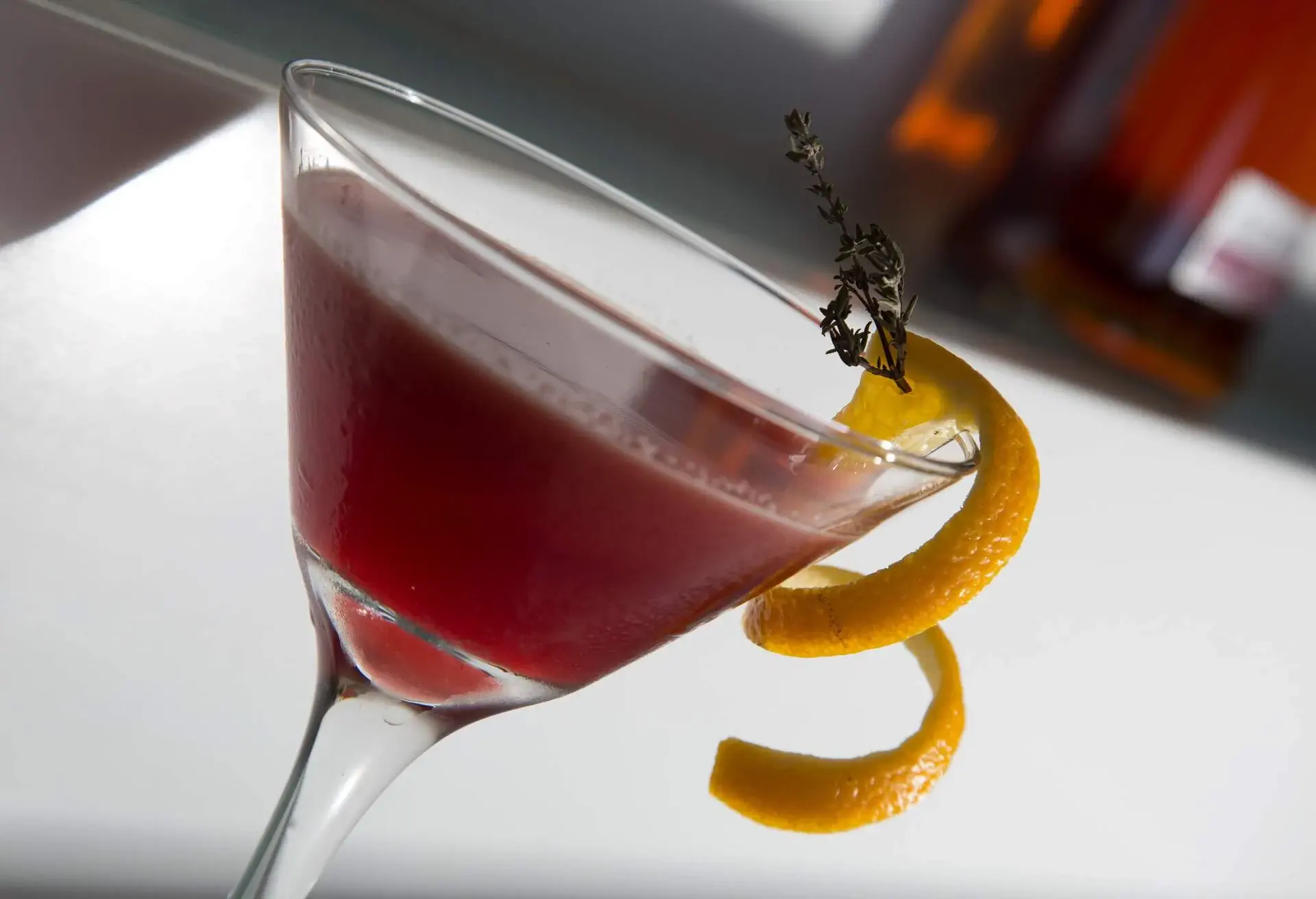 Alcoholic cocktail