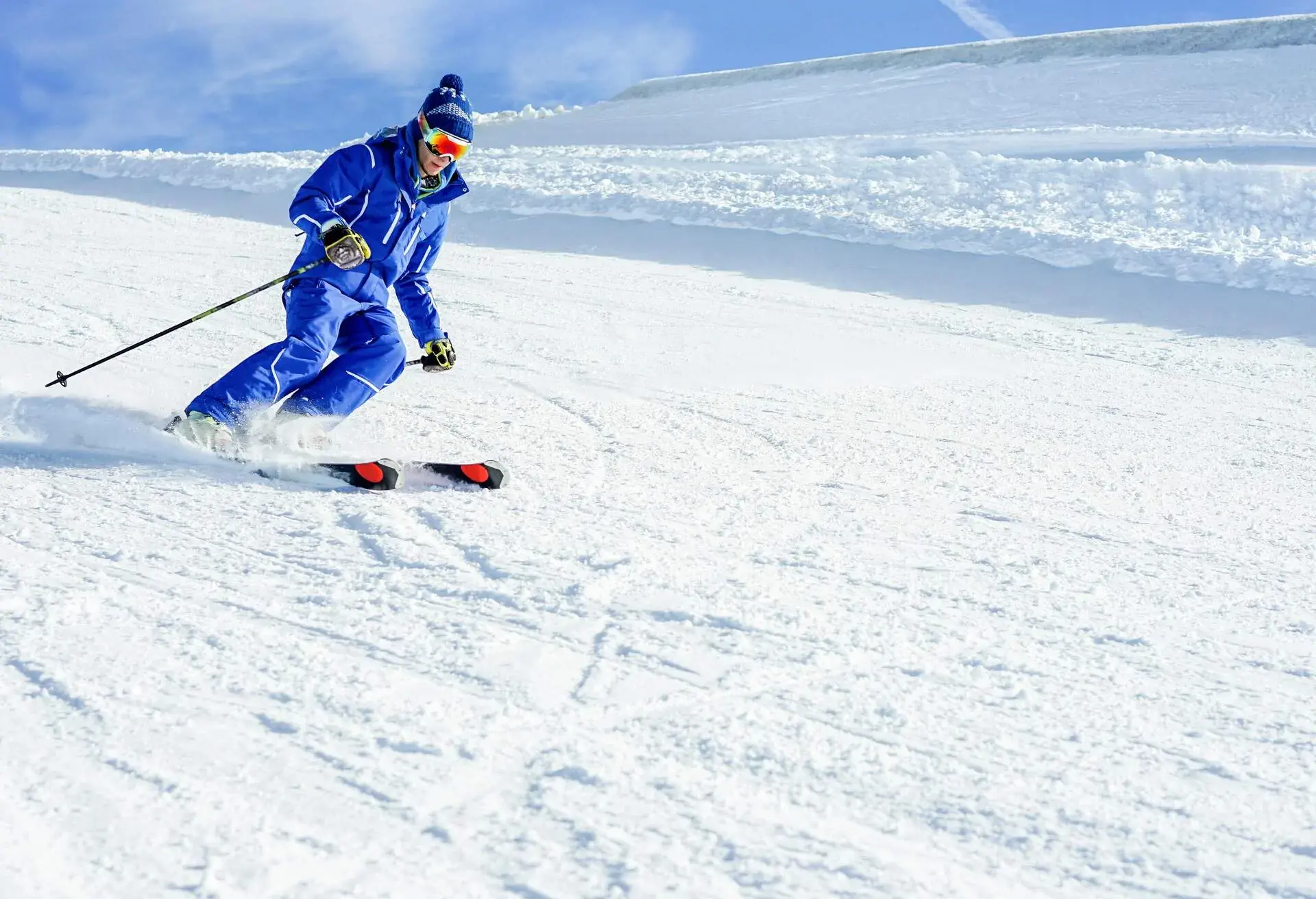 DEST_FRANCE_LES-DEUX-ALPES_ALPS_THEME_SKIING_shutterstock_542714434
