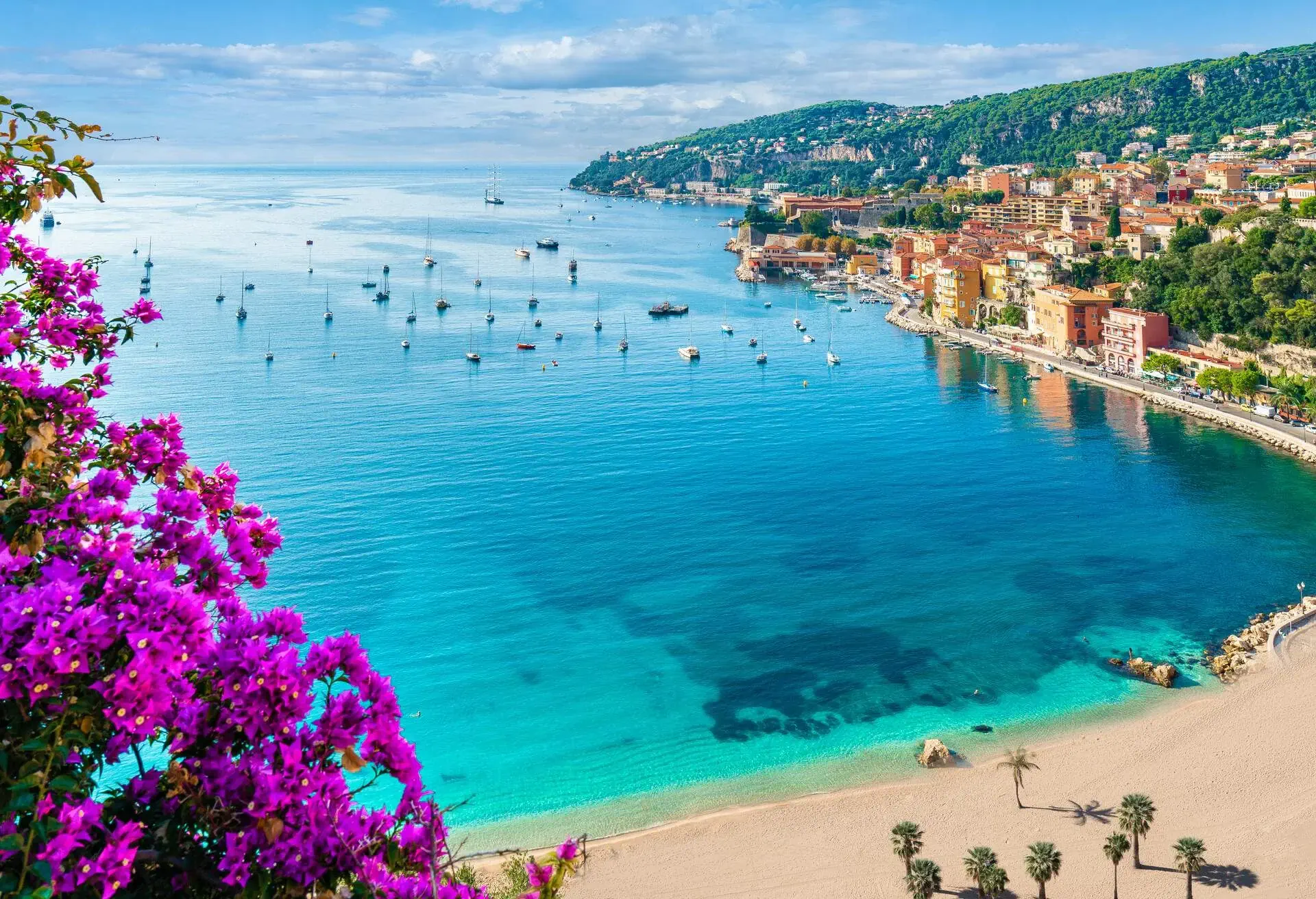 DEST_FRANCE_NICE_VILLEFRANCE-SUR-MER_COAST_TOWN_BEACH_GettyImages-1127283516_Universal