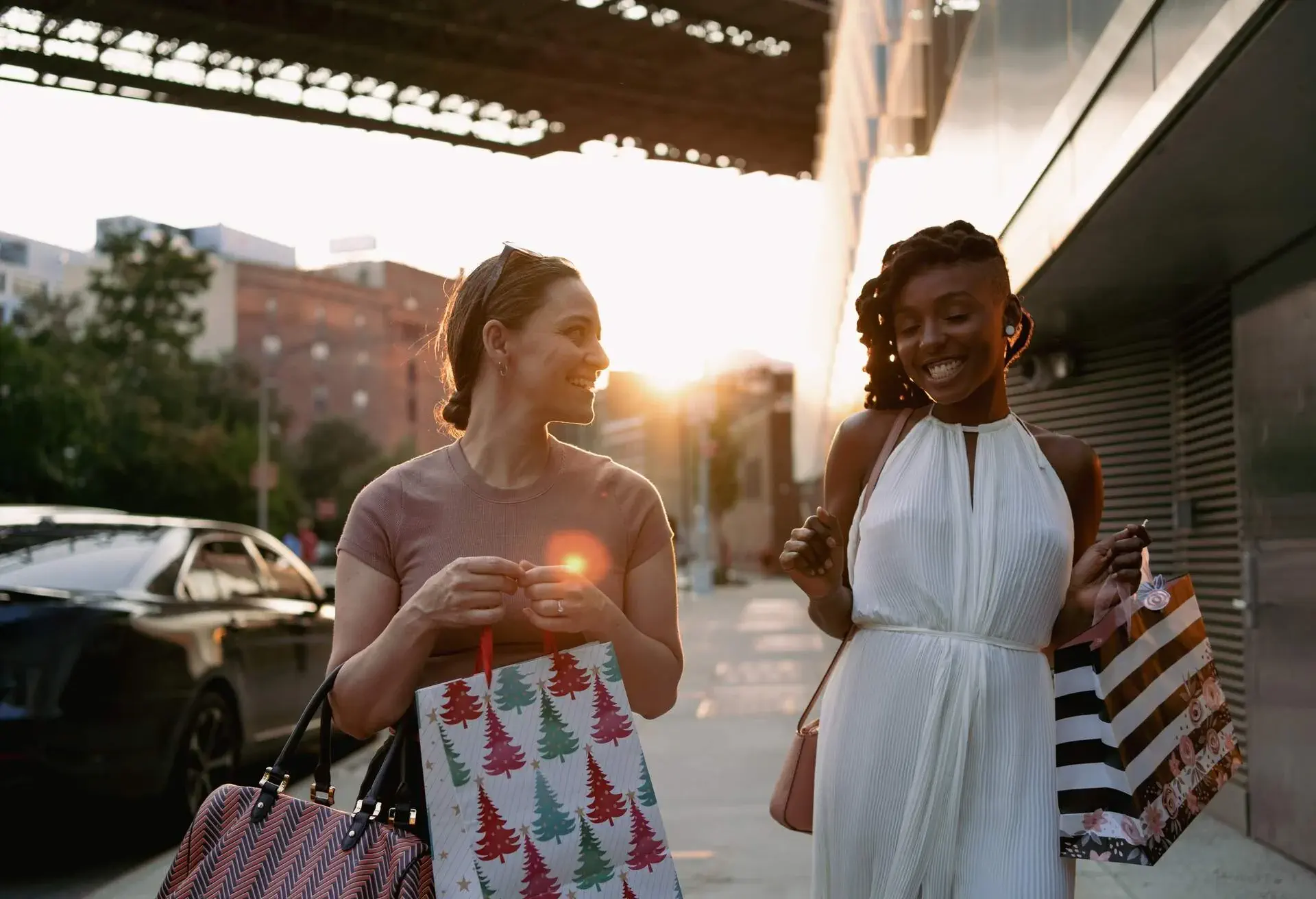 Friends shopping on the street in New York