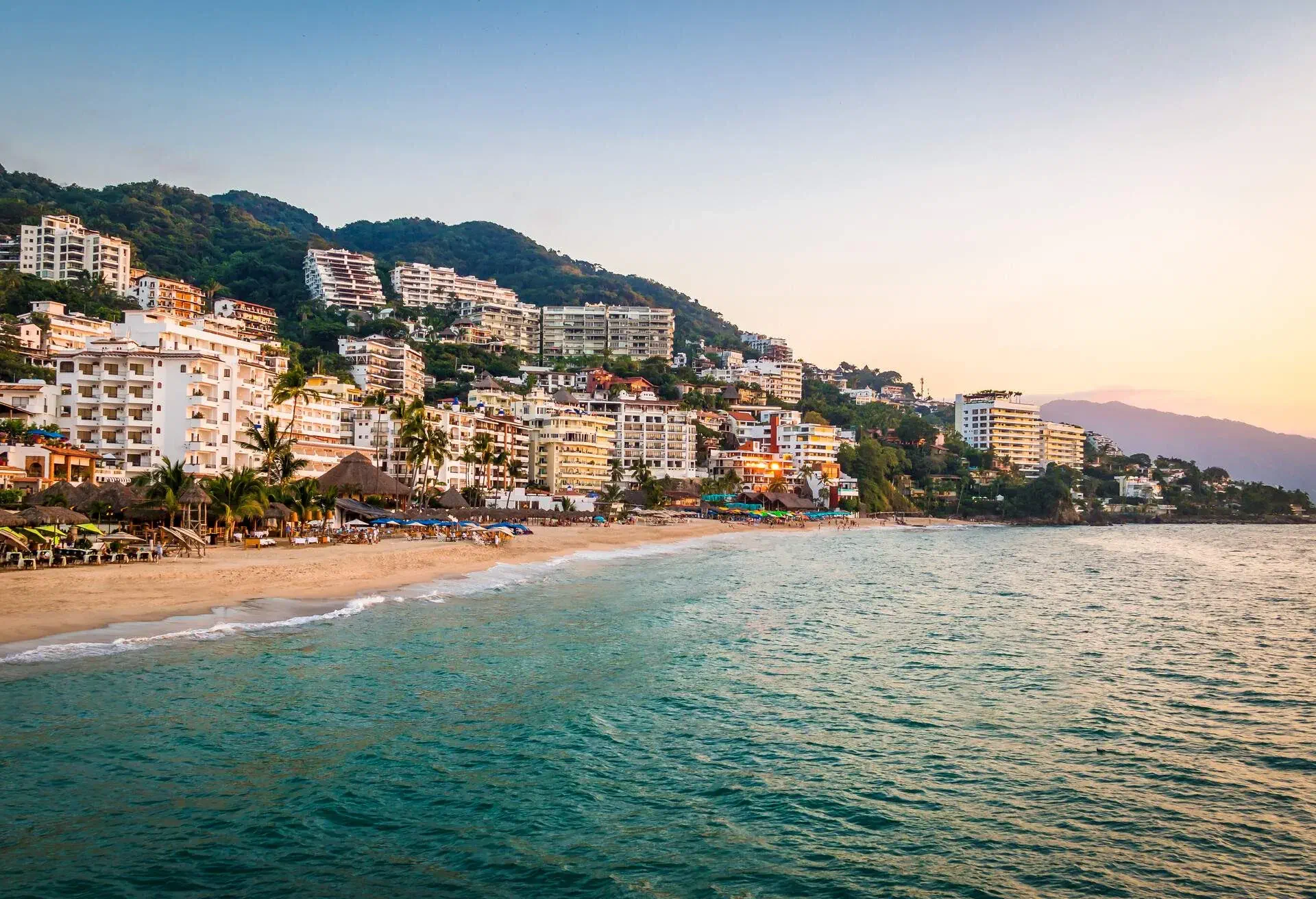 MEXICO_PUERTO-VALLARTA-beach-city