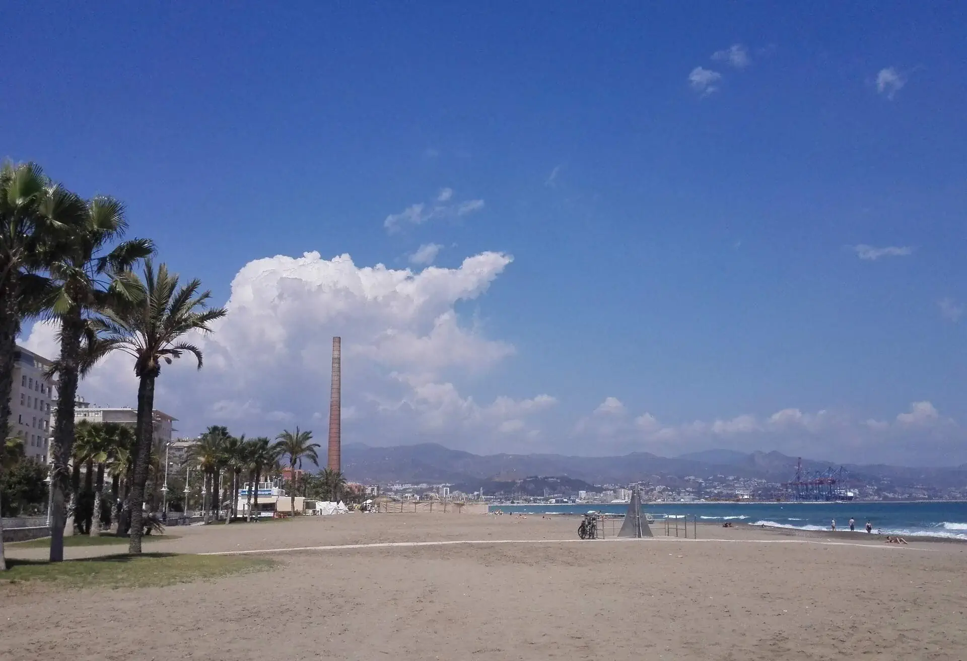 DEST_SPAIN_MALAGA_Misericordia_ beach_GettyImages-868703356