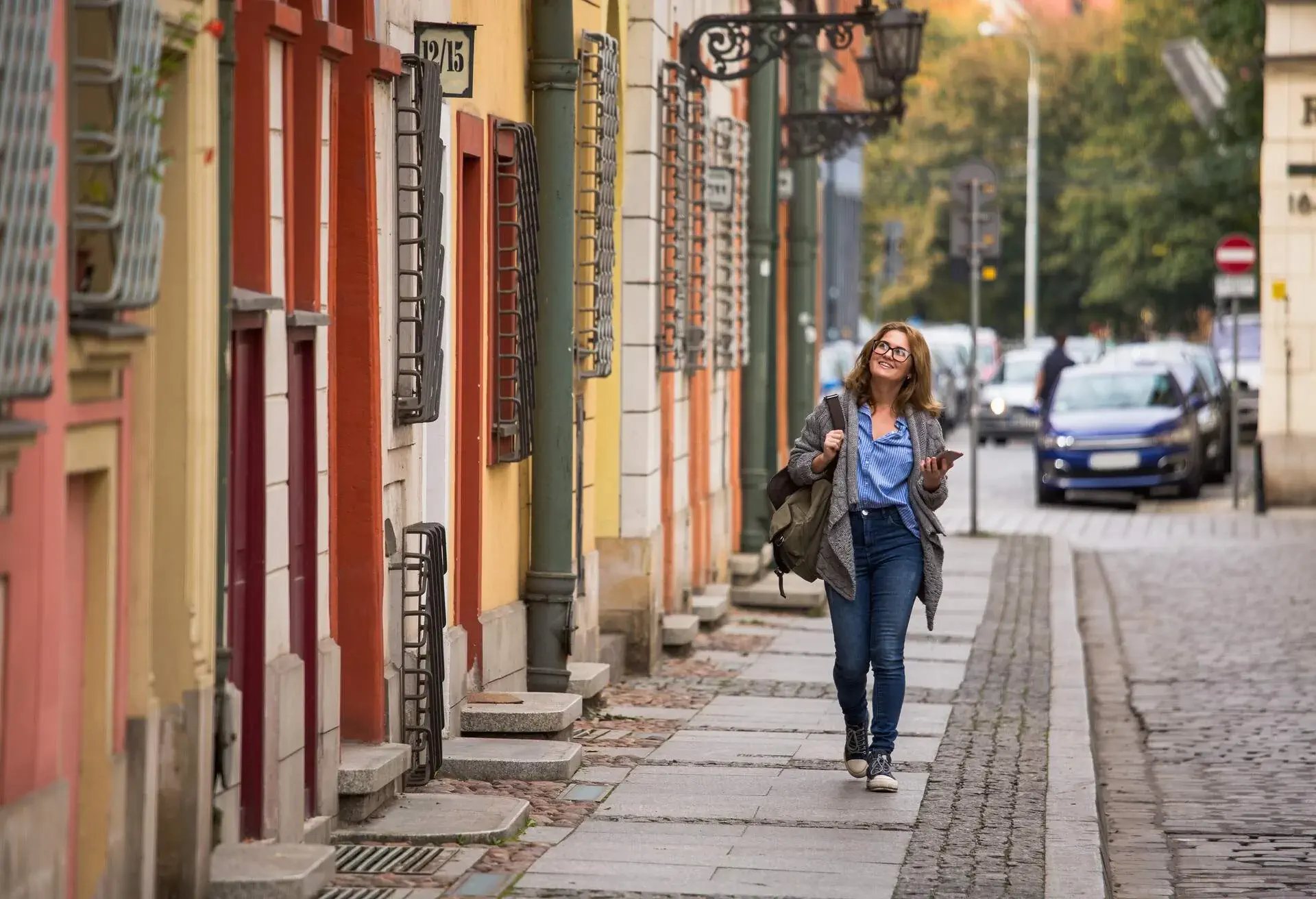 theme_device_navigation_b_b_dest_poland_wroclaw_shutterstock_753227863_universal_within-usage-period_43236