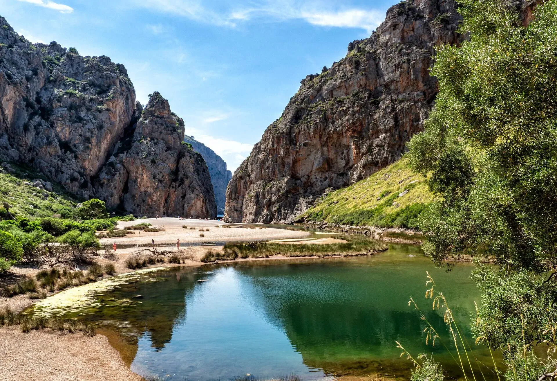 DEST_SPAIN_MALLORCA_SIERRA_TRAMUNTANA_Torrent de Pareis_GettyImages-1325264879