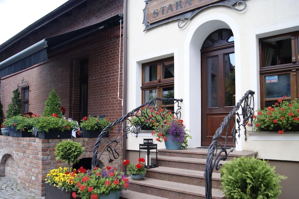 Gebäude