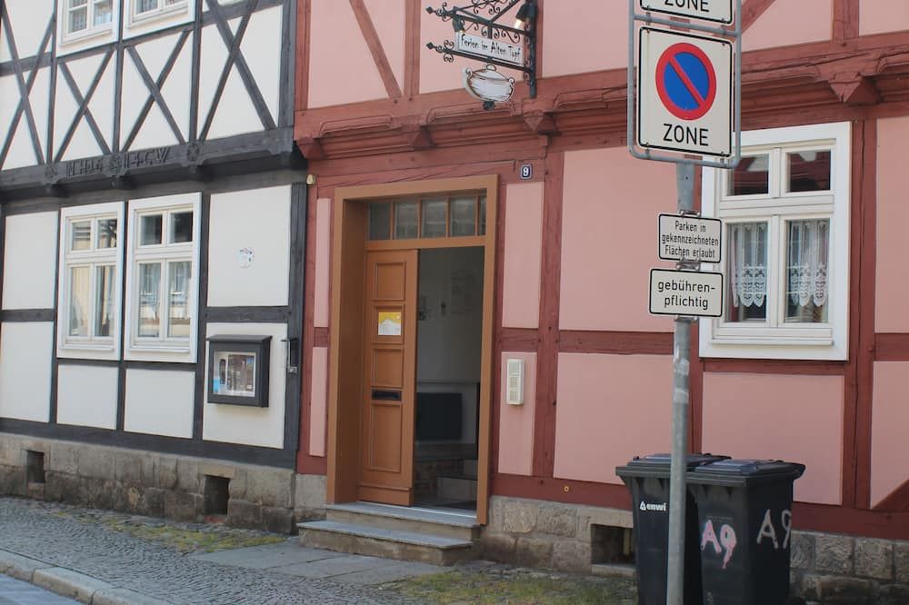 Gebäude