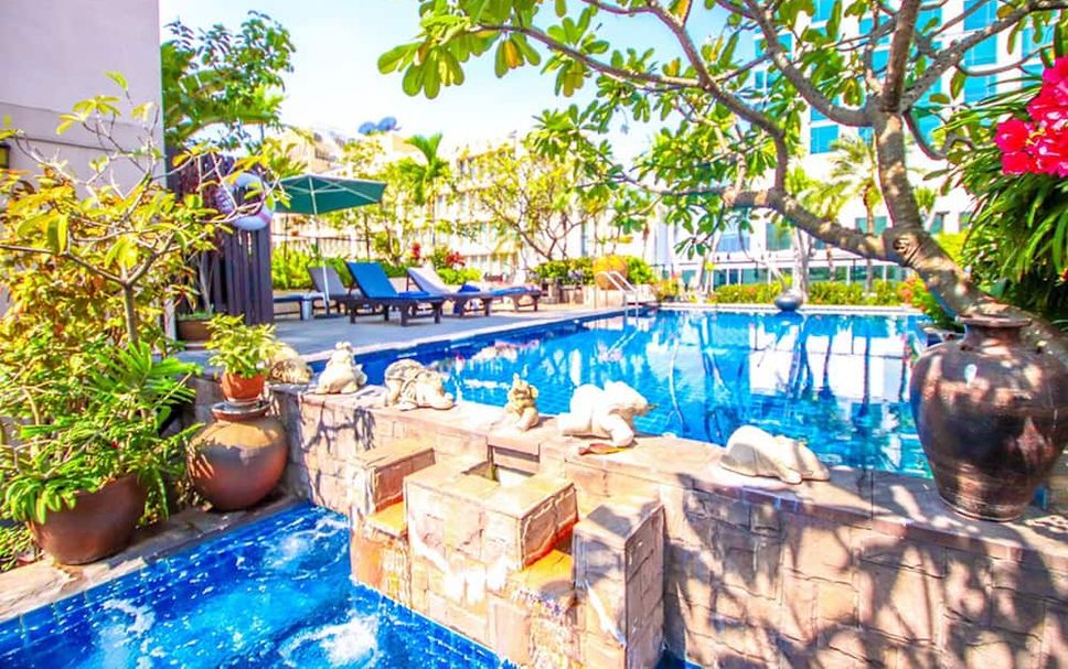 Pool Foto