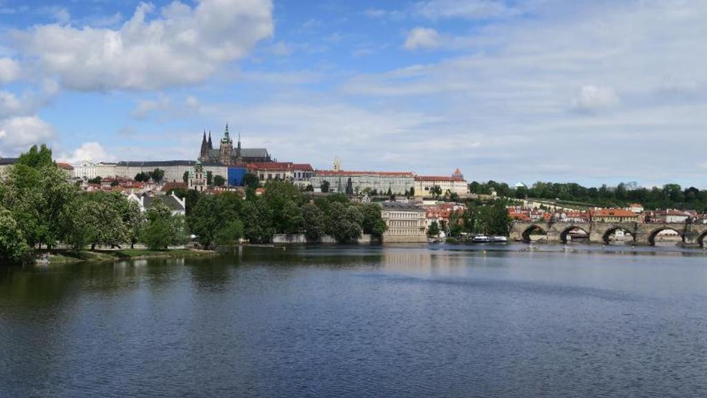 Apartments Near Lesser Town in Prag ab 0 €: Angebote | momondo