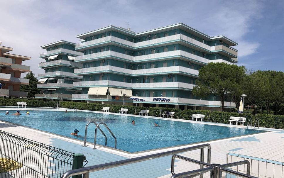 Pool Foto