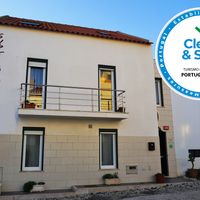 Peniche Surf Lodge